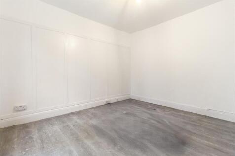 4. 91 Stamner Court-011.JPG