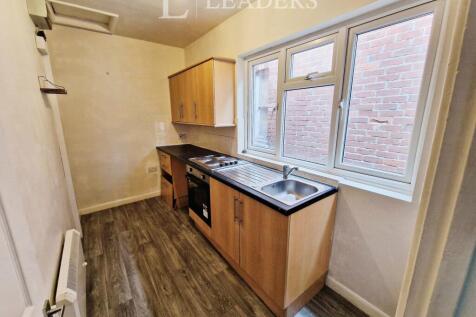 Leigh Road, SO50 photo 3