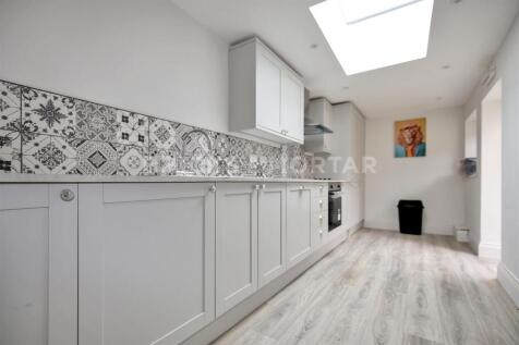 (£165 PPPW) Holly Avenue, Jesmond photo 2