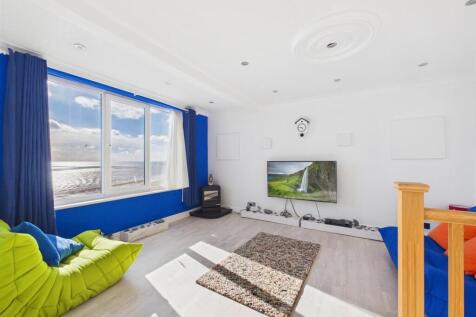 Lounge: