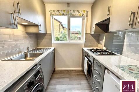 Coppice Way, Aylesbury, Buckinghamshire, HP20 photo 3