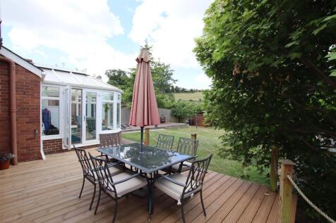 Decking and Garden.JPG
