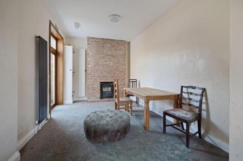 05-19d92361 - PropWorld - NS - Ground Floor Flat, 