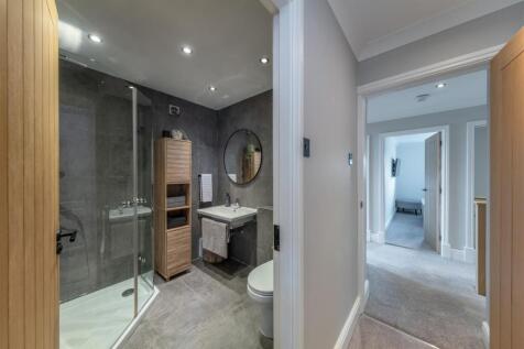 18 Royal Garden-051.jpg