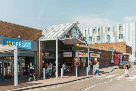 Retail Property (Shopping Centre) to rent Image 12