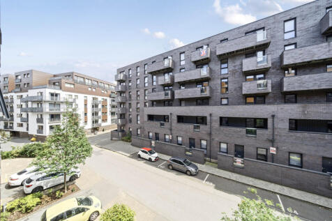 1309479-3-684c2a9...