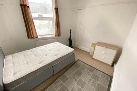 Bedroom1.jpg