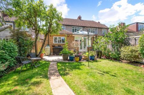 EWELL PARK WAY