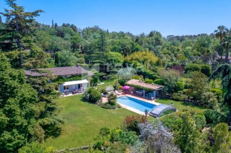 Luxury Provençal villa in Châteauneuf-Grasse wit