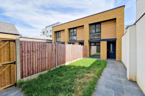 Click to visit Rightmove listing