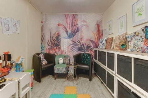 63 High St (The Hide