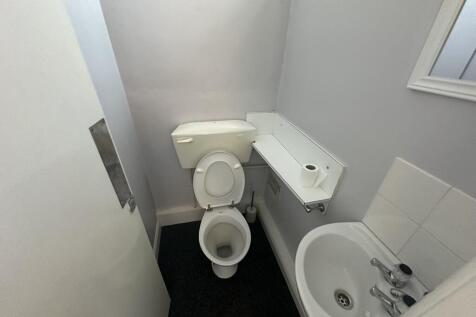 Office to rent Image 6