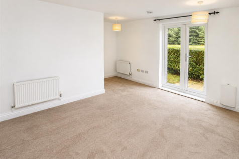 Conifer Close, Mildenhall photo 3
