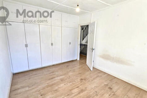 WhatsApp Image 2025-12-15 at 17.40.17