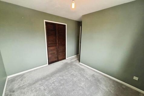 a128c2e0-WhatsApp...