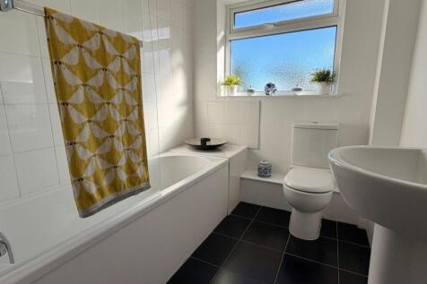 Ridgeway Road, Redhill photo 5
