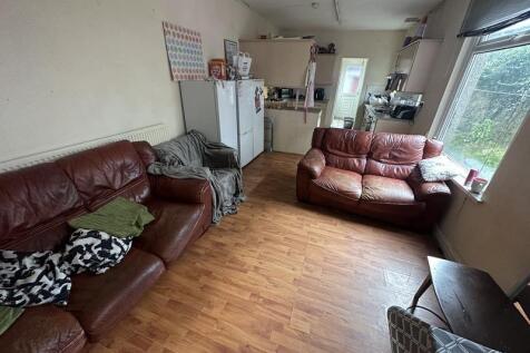 7 bedroom Terraced for rent