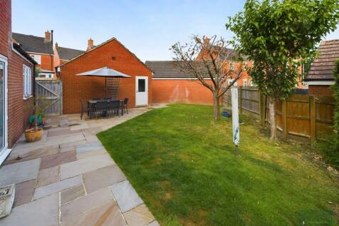 CAM02558G0-PR0218-ST