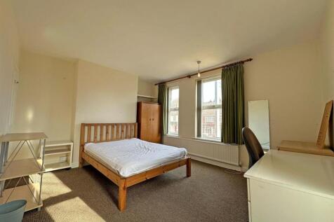 Road Beeston, Nottingham, NG9 photo 4