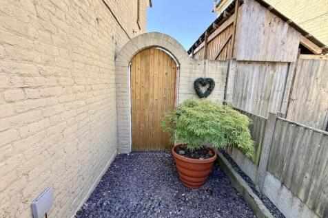 Gated Side Access