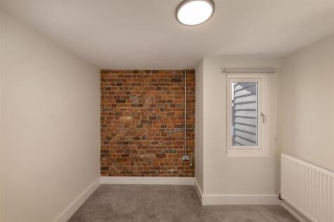 3 Vincent Walk 013.jpg