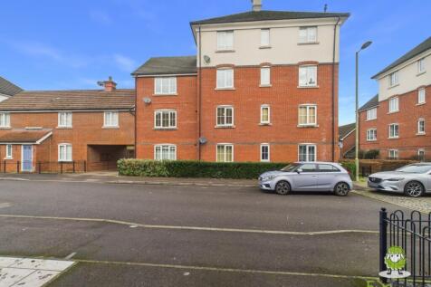 EweMove Estate Agents Basingstoke - Front