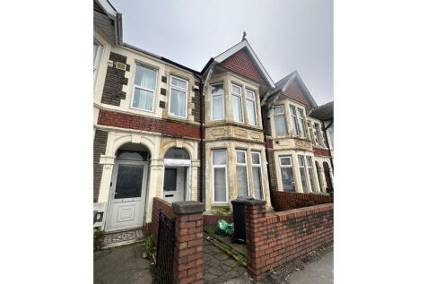 5 bedroom Terraced for sale