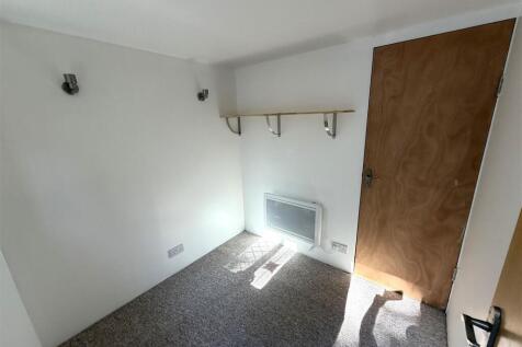 Wilmington Close, Southampton photo 5
