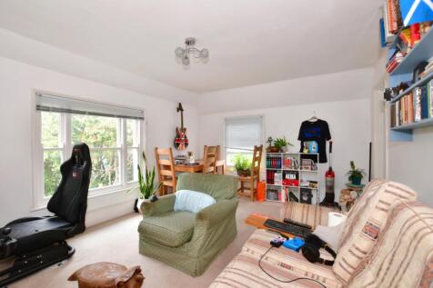 North Grove Road Hawkhurst TN18 photo 2