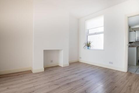 Great Park Street, Wellingborough, NN8 photo 4