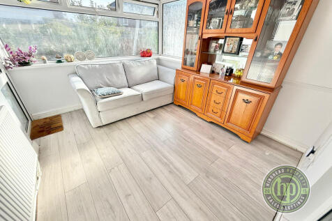 IMG-20250904-WA00...