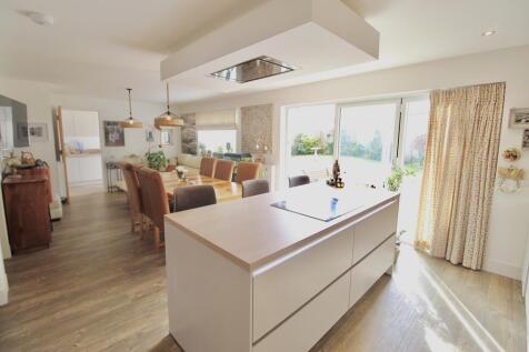 Dining Kitchen photograph 3