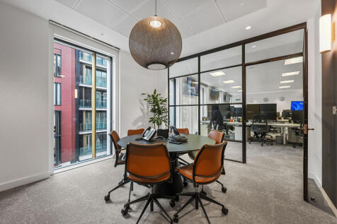 5 Hanover Squ
