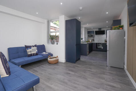 31 Terry Road (13...