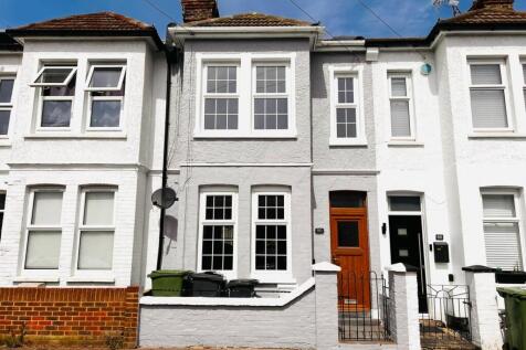 3-bed house on **ZERO DEPOSIT OPTION** Winchcombe Road, Eastbourne, £1,350/mo