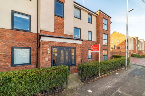 Heywood, OL10 - property photo