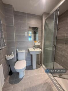 Master Bedroom Ensuire