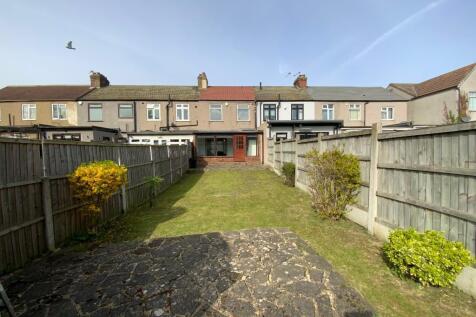 REAR GARDEN approx 60ft
