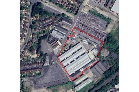 Red Edge Langley Park.jpg