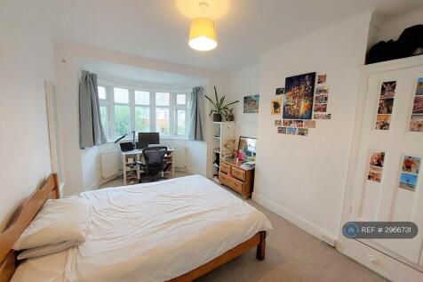 Leigh Gardens, London, NW10 photo 4