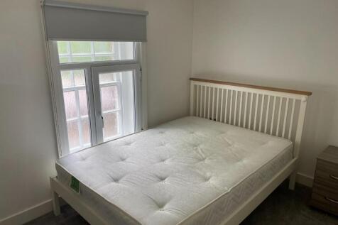 Flat 8, 305 Glossop Road, S10 2HL photo 4