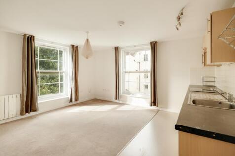 Kitchen and Lounge