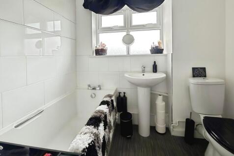 bc308956-WhatsApp...