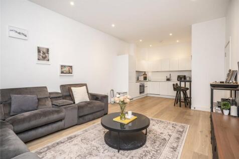 Living Area/Kitchen