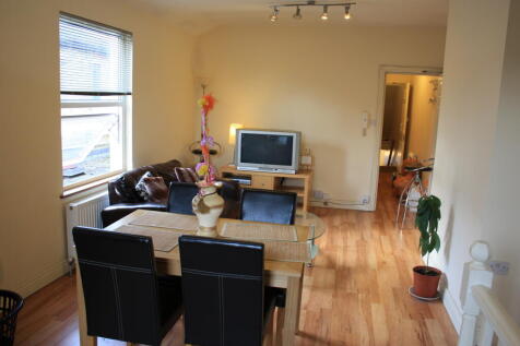 Flat First Floor A, Franciscan Road, Wandsworth, London photo 5