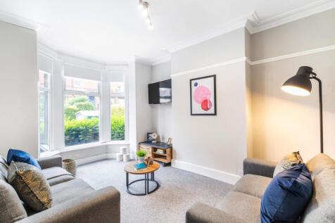 6-bed house on Mayville Street, Leeds, £4,082/mo