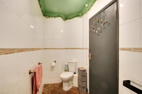 Bathroom/W.C