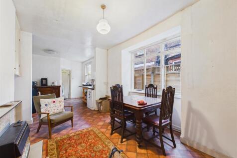 Breakfast Room