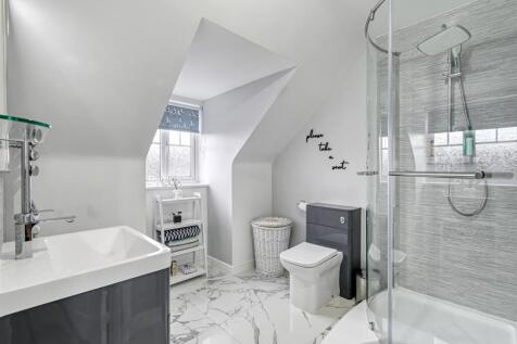 13 Hazledine Way-03.jpg