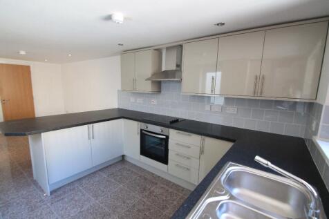 6-bed terraced on Cathays Terrace, Cardiff(City), CF24, £3,300/mo
